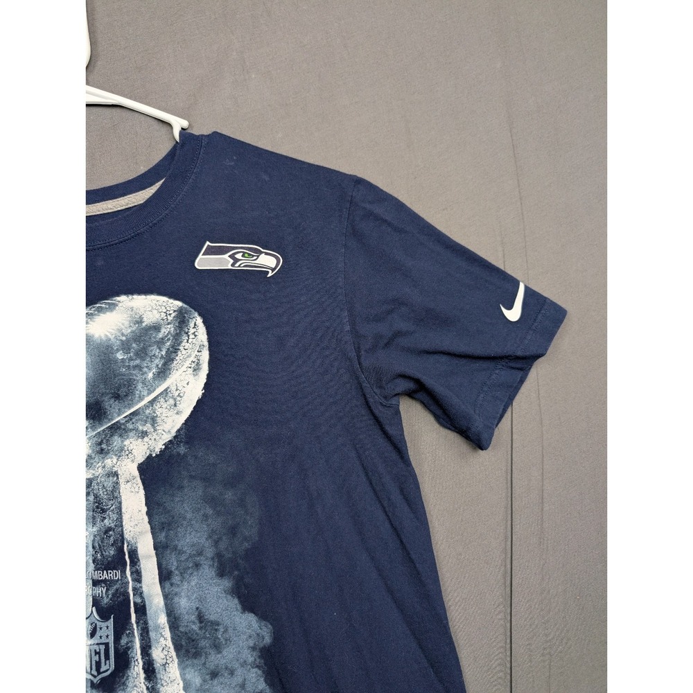 Nike Seattle Seahawks Super Bowl Champions‎ Ice Trophy T-Shirt Navy Blue Size M - Picture 2 of 6